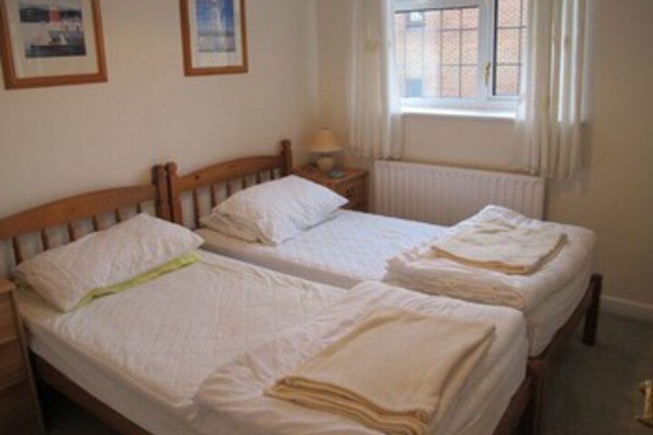 Room 5 of 24