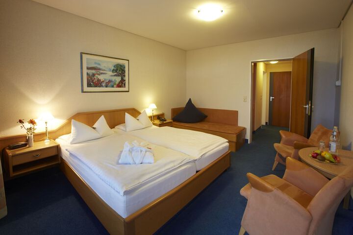 Room 2 of 29