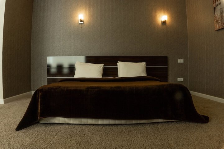 Room 12 of 43