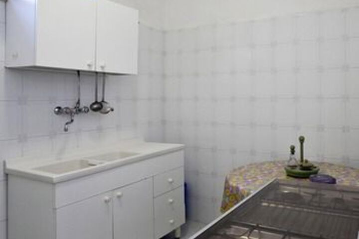 Room 14 of 22