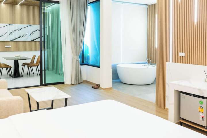 Room 28 of 55