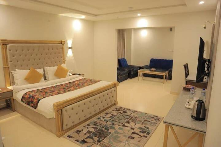 Room 15 of 50