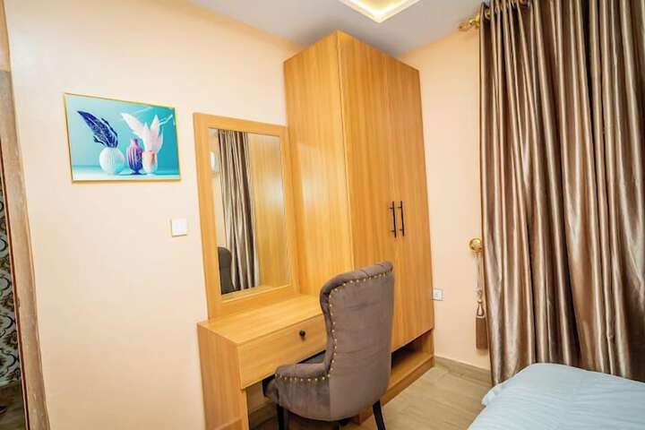 Room 10 of 52