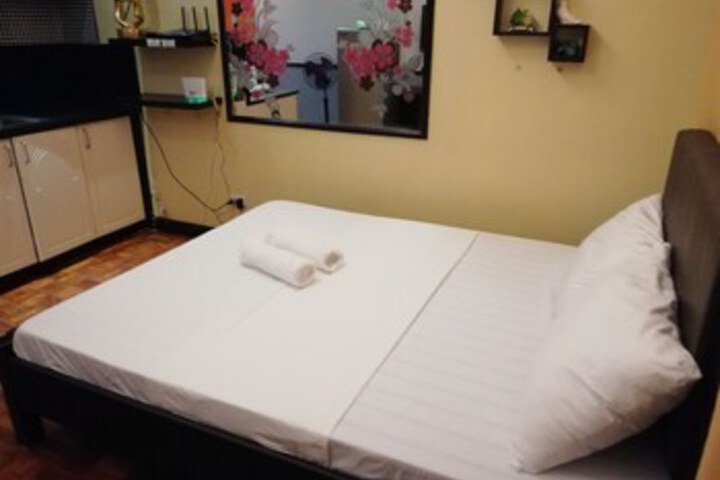 Room 44 of 103