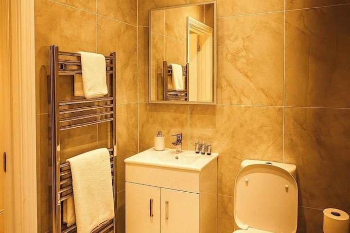Room 42 of 55