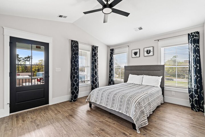 Room 406 of 759