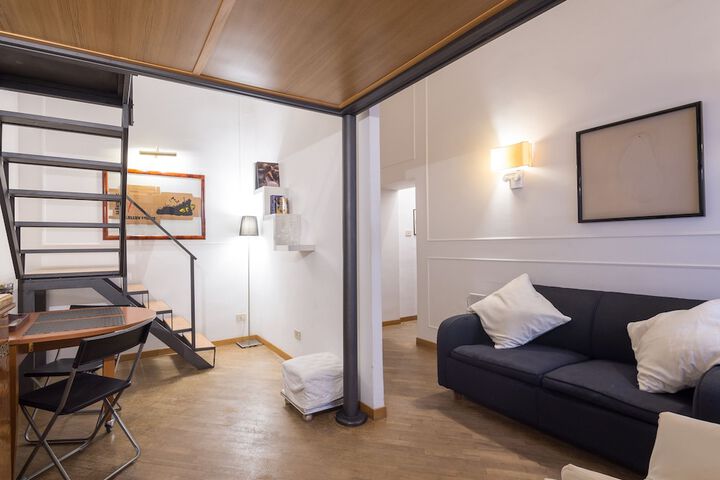 Room 20 of 33