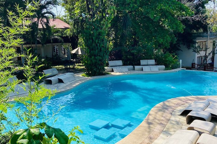 Pool 60 of 97