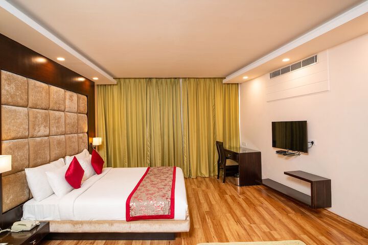 Room 9 of 53