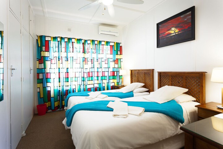 Room 4 of 91