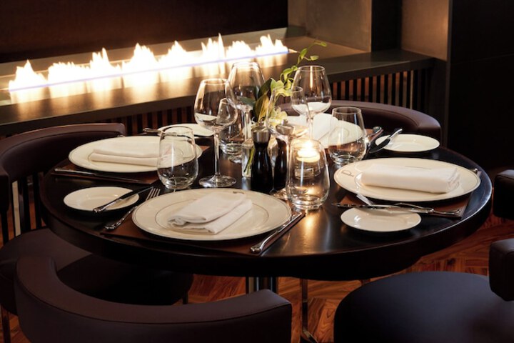 Dining 54 of 101