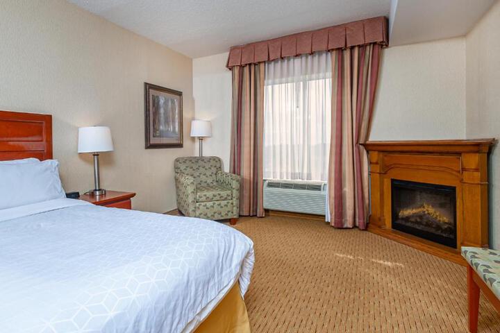 Standard | King Bed (15 of 19)