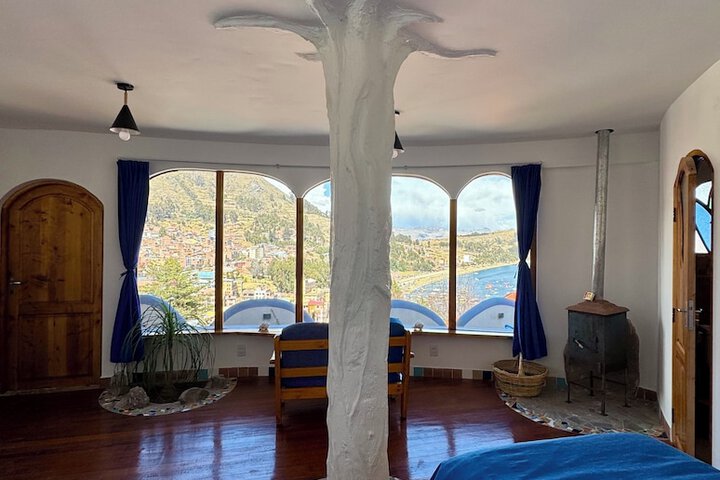 Room 9 of 82