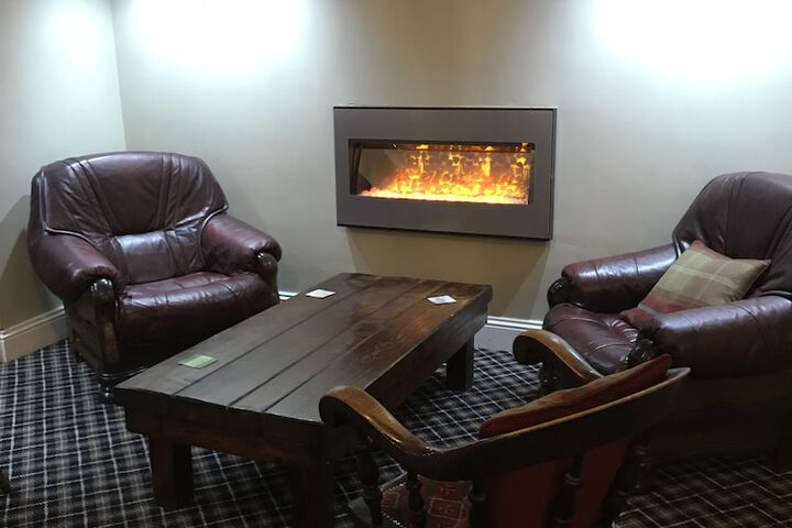 Lounge 19 of 21