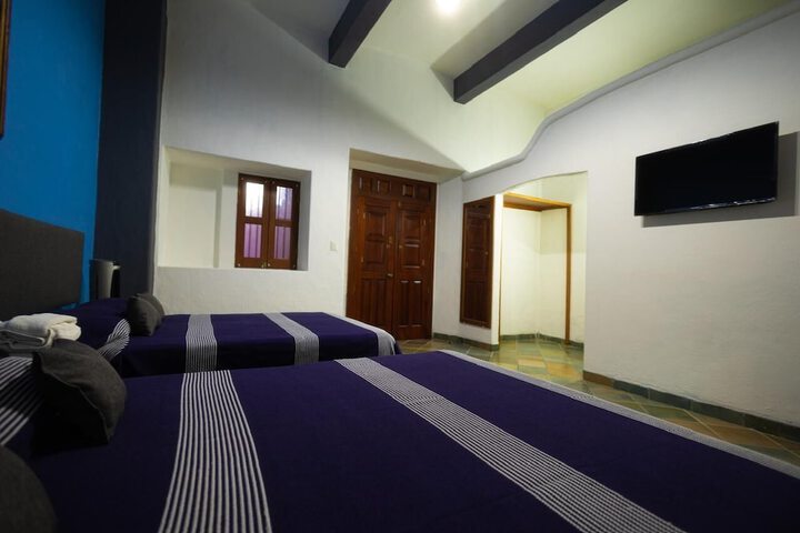 Room 48 of 82