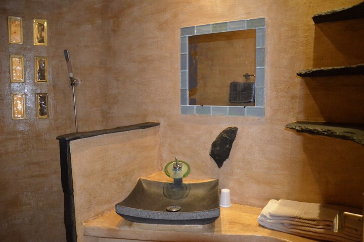 Room 18 of 26