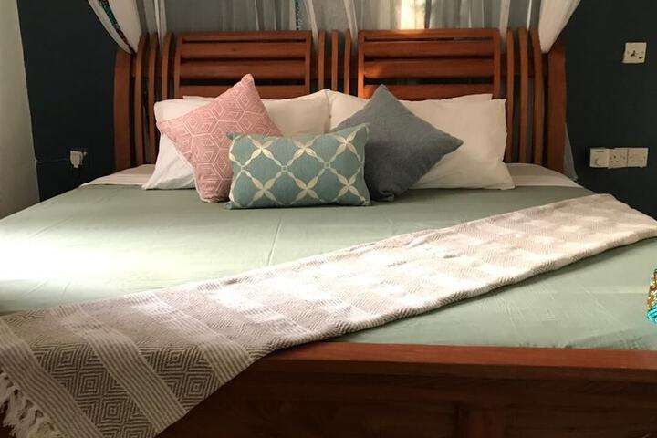 Room 3 of 18