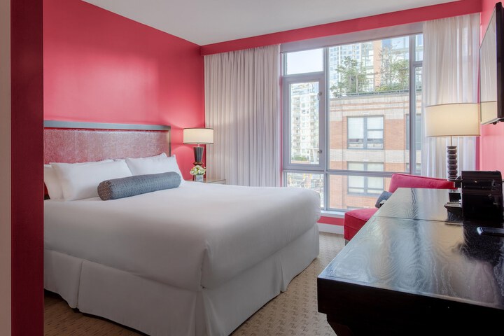 Room 42 of 79