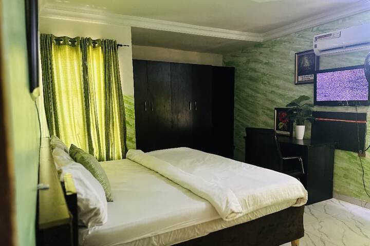 Room 2 of 15