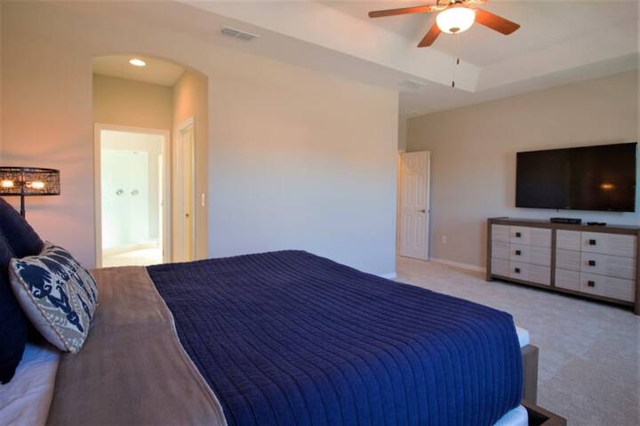 Room 28 of 64