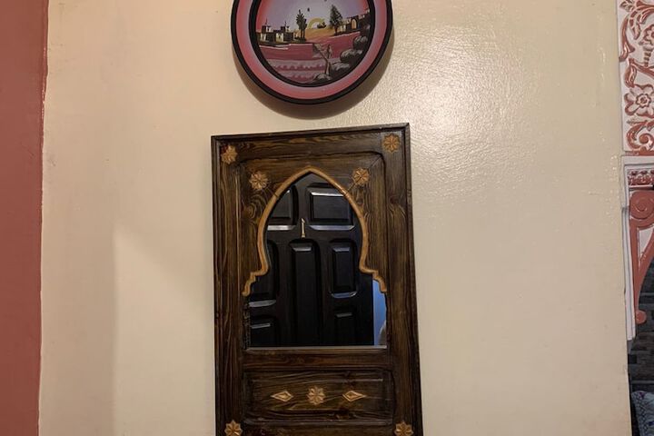 Room 33 of 50