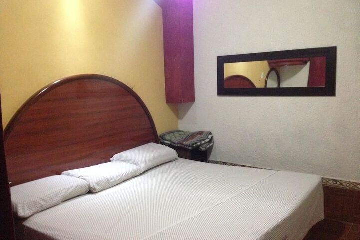 Room 2 of 19