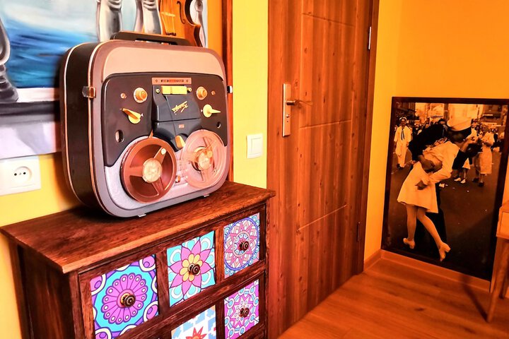 Room 24 of 78