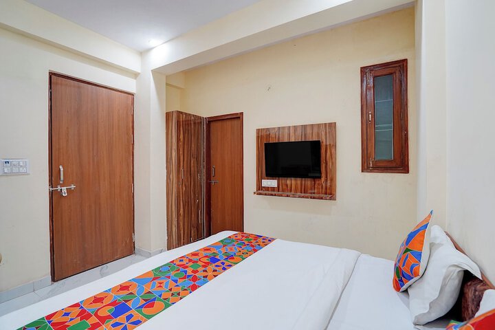 Room 16 of 29