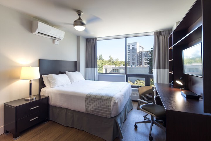 Room 6 of 38