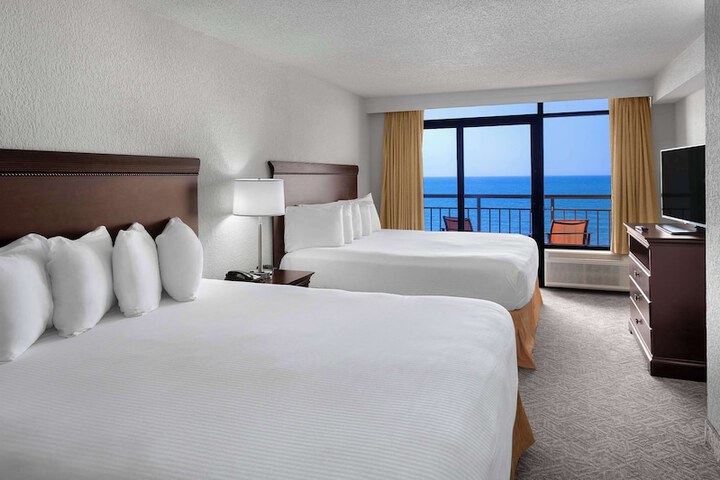 2 Queen Beds Ocean Front Balcony Kitchenette (15 of 24)