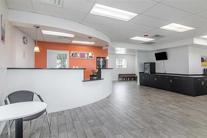 Business Center 13 of 15