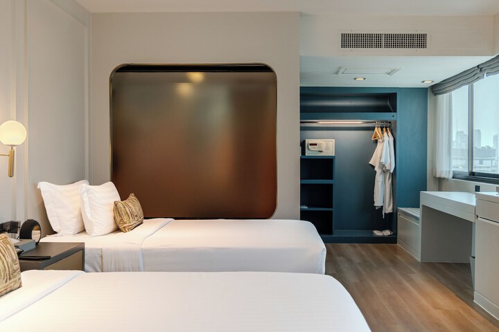 Room 40 of 113