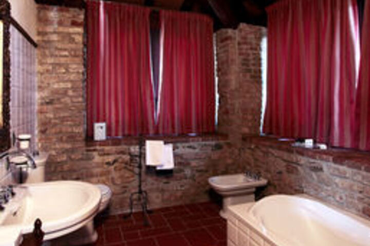 Room 10 of 46