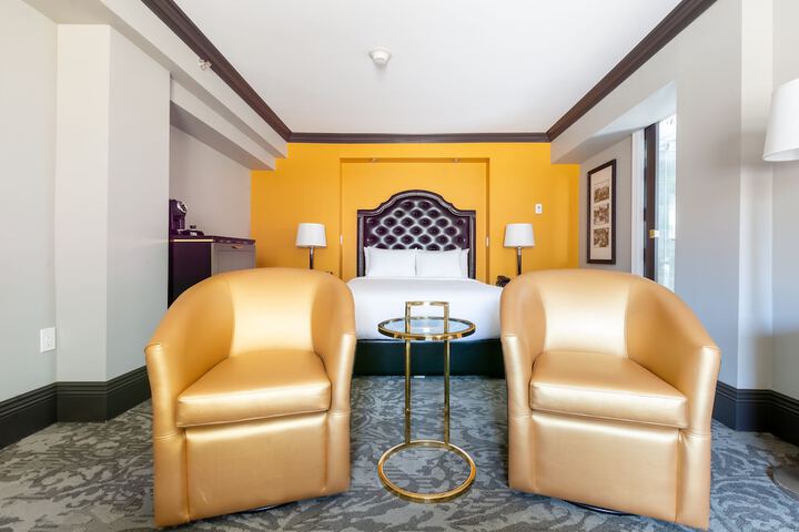 Room 3 of 54