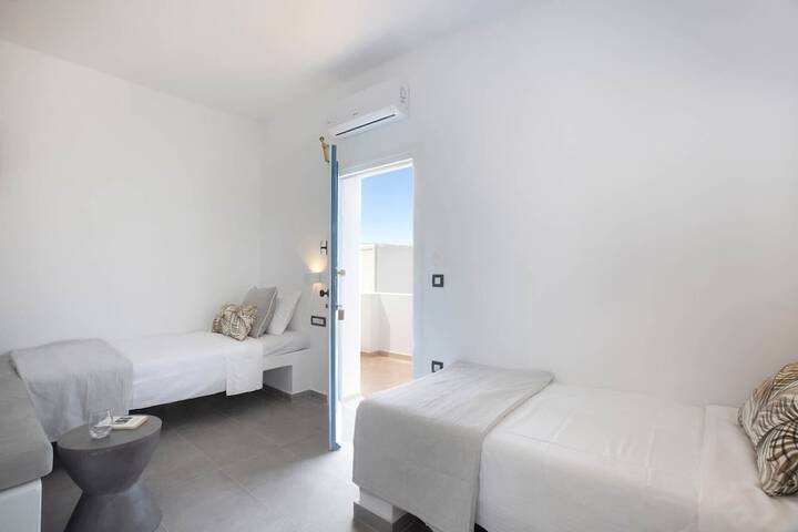 Room 43 of 101
