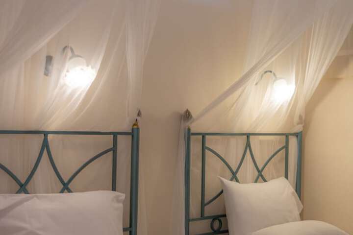 Room 32 of 92