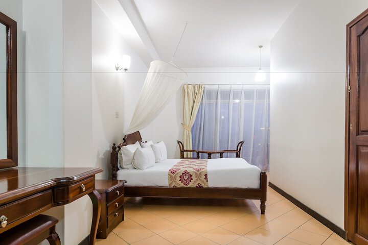 Room 7 of 39