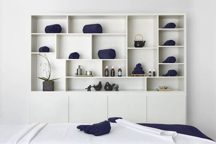 Room 32 of 51