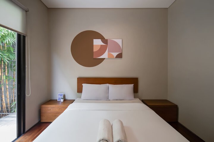 Room 13 of 24