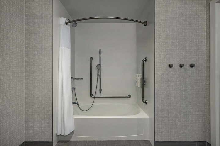 Room 12 of 31