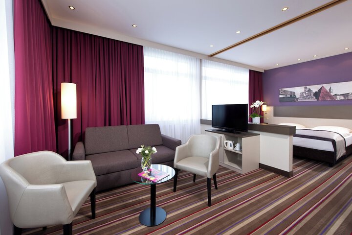 Room 14 of 61