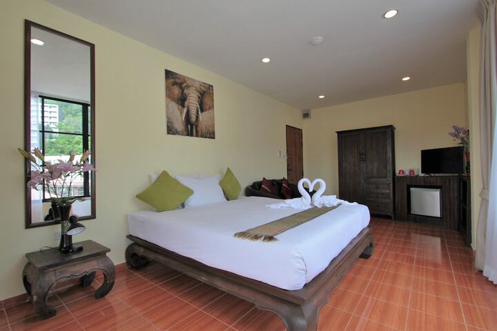 Room 8 of 44