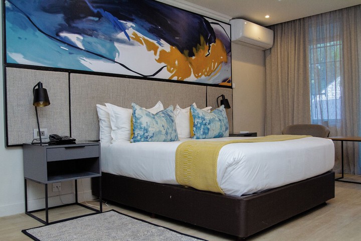 Room 33 of 98