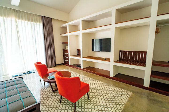 Room 48 of 252