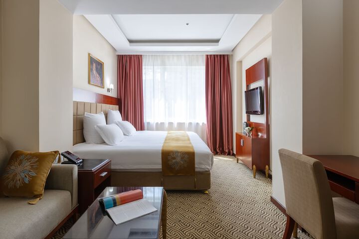Room 3 of 31