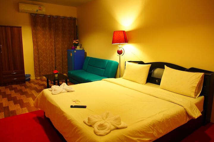 Room 18 of 63