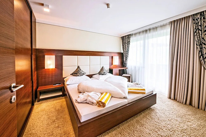 Room 3 of 22