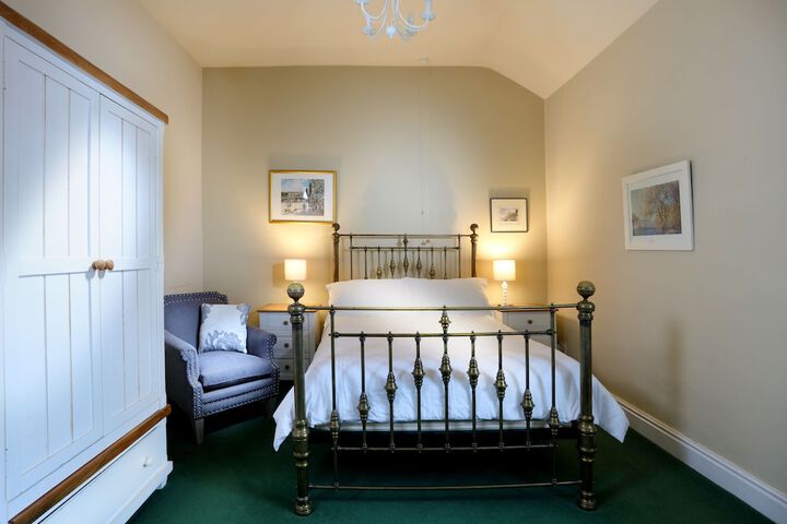 Room 5 of 36