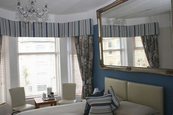 Room 3 of 18
