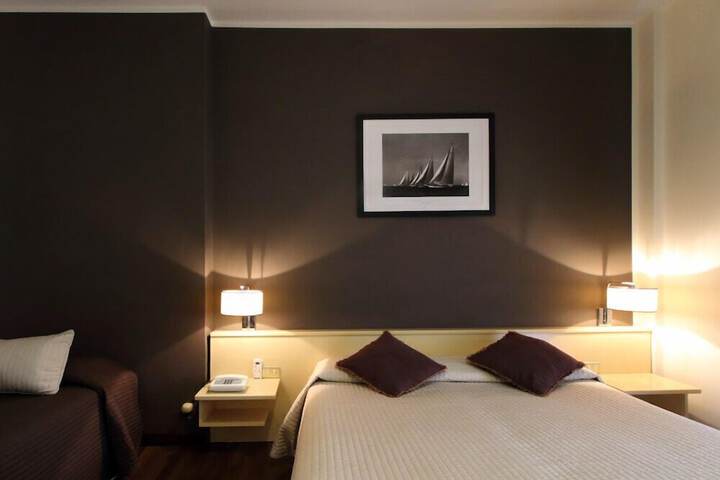 Room 9 of 20